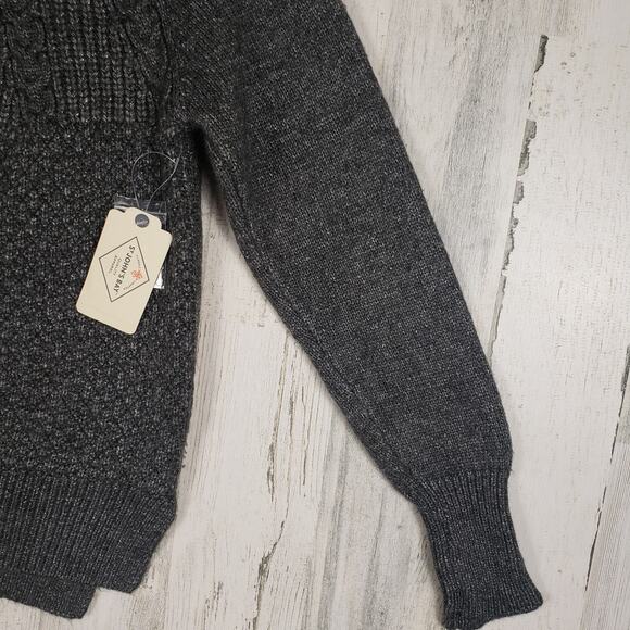 NWT St. John's Bay Gray Metallic Heavyweight Crew Neck Sweater Womens Size Small - Picture 5 of 11